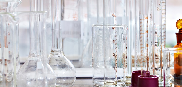 你相信網(wǎng)上所謂的第三方機(jī)構(gòu)對洗衣液的測評嗎 ?我想在自己家里生產(chǎn)洗衣液，這樣違法嗎  健明迪檢測